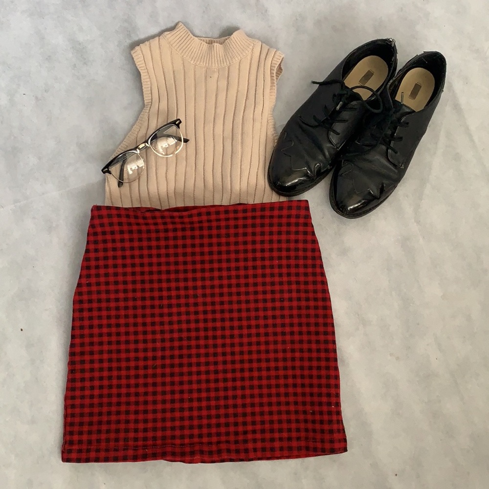 Plaid Skirt 🚨